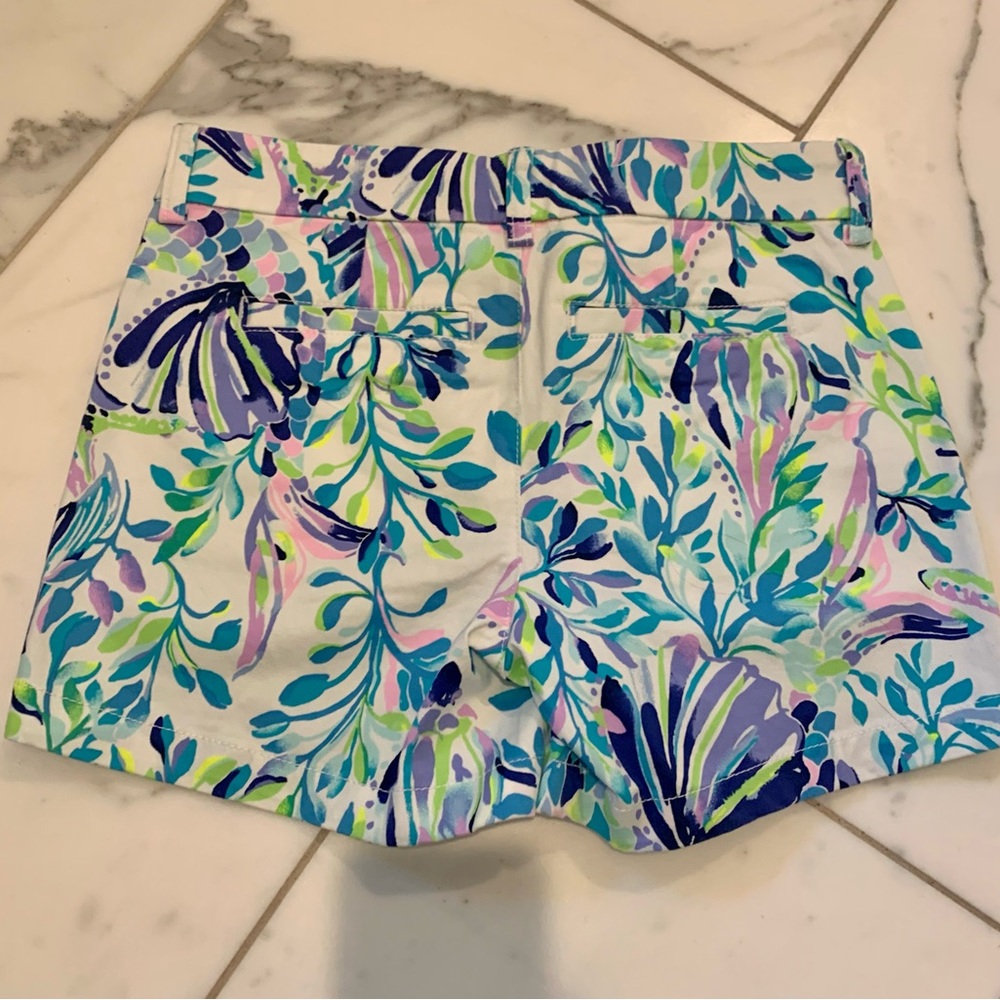 Lilly Pulitzer Keller Stretch Shorts - Picture 2 of 4